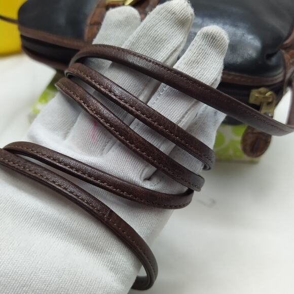 Brahmin Black Leather Crocodile Embossed Detail Zipper Closure Crossbody Bag - Picture 4 of 15